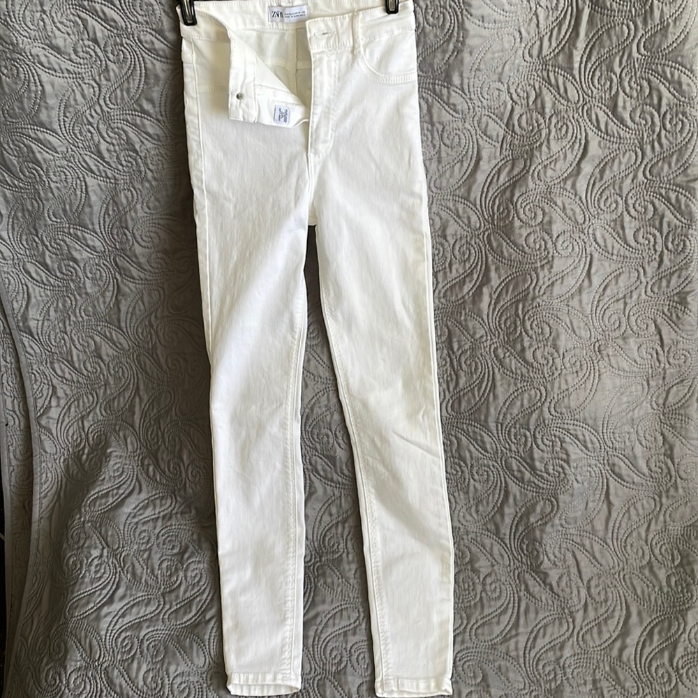 Zara jeans